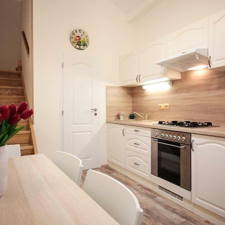 Family Duplex On Wenceslas Square Apartment Prague Ngoại thất bức ảnh