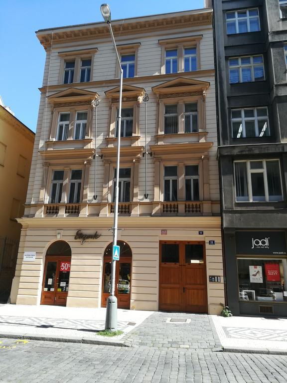 Family Duplex On Wenceslas Square Apartment Prague Ngoại thất bức ảnh