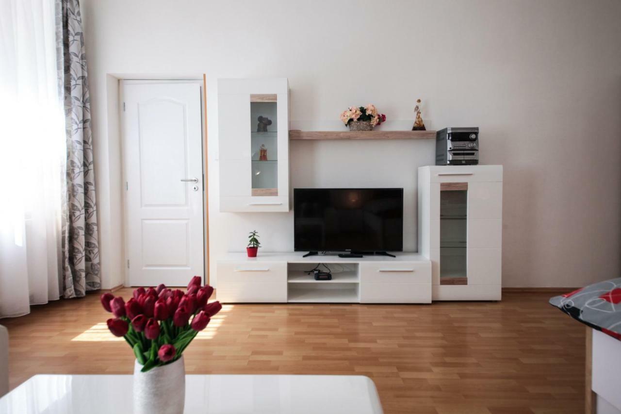 Family Duplex On Wenceslas Square Apartment Prague Ngoại thất bức ảnh