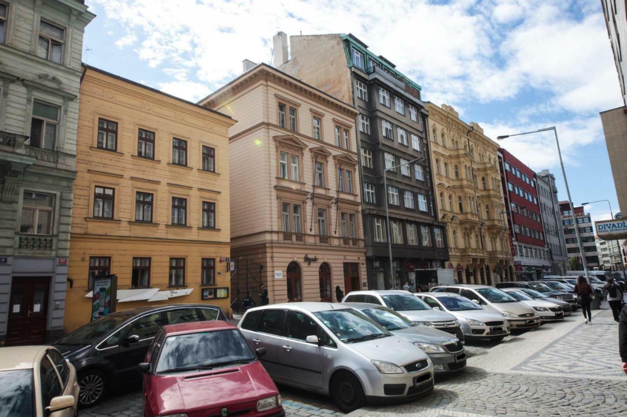 Family Duplex On Wenceslas Square Apartment Prague Ngoại thất bức ảnh